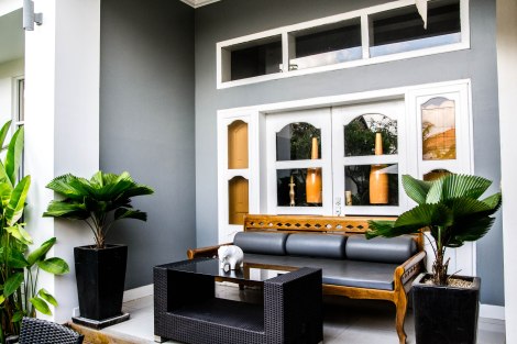 Landing Point Hotel Lounge