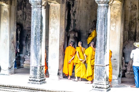 Monks - Angkor Wat